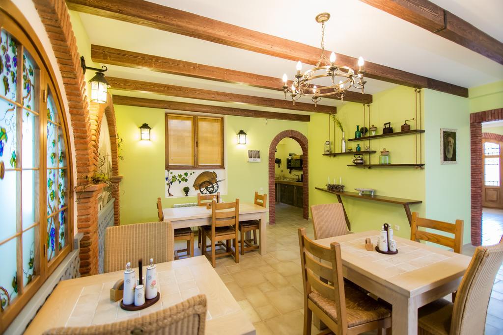 Metekhi'S Galavani Hotel Tbiliszi Kültér fotó