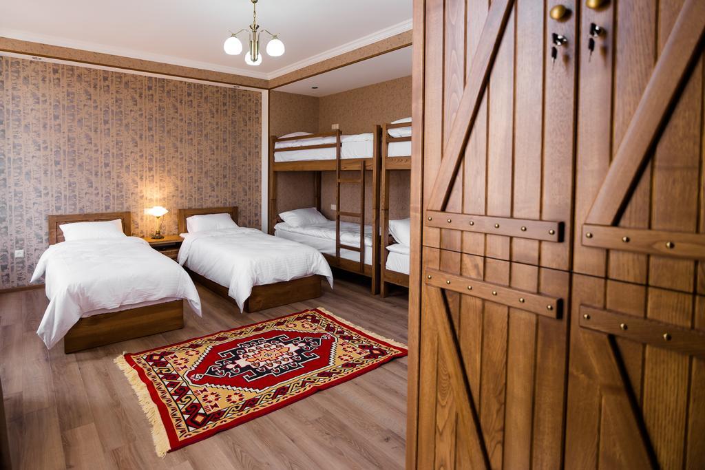 Metekhi'S Galavani Hotel Tbiliszi Szoba fotó